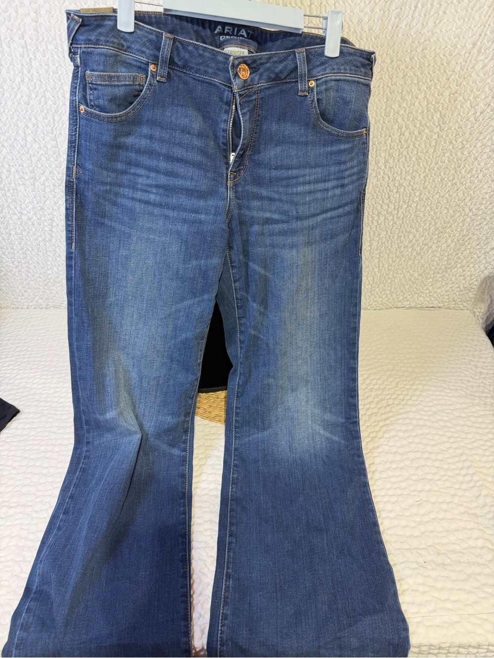 Ariat Women's Medium Blue Flare Jeans trouser jeans 32 long